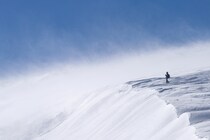 冬山事故への警鐘！ 高梨沙羅、堀米雄斗ら著名人も賛同　雪崩で完全埋没→奇跡の生還「全く動けない状況で死も意識」スノーボーダー訴え