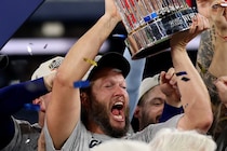 「まるでおとぎ話だった」カーショウが語るワールドシリーズ連覇　18年のキャリアを頂点で締めくくったドジャース左腕の本音