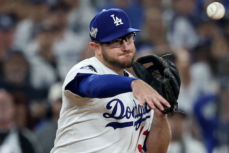 ドジャースの35歳ベテラン、マンシーが明かした“異例の調整法”とは? WS連覇を経て選んだ「昔のようなキャンプ」の真意