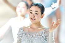 「どっちも美人だなぁ～」浅田真央＆舞姉妹が魅せた“艶めく全身ツーショット”に反響続々！「国宝級」「唯一無二」「双子ちゃんみたい」