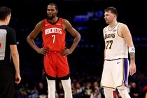 “アメリカvs世界”の新オールスターを元選手が分析「勝利するのはアメリカ。デュラントは誰にも止められない」＜DUNKSHOOT＞