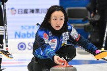「どこの美人女優かと思ったら」カーリング藤澤五月の珍しい白ワンピ姿にSNSざわつく「ふだんと雰囲気違うわ」【冬季五輪】