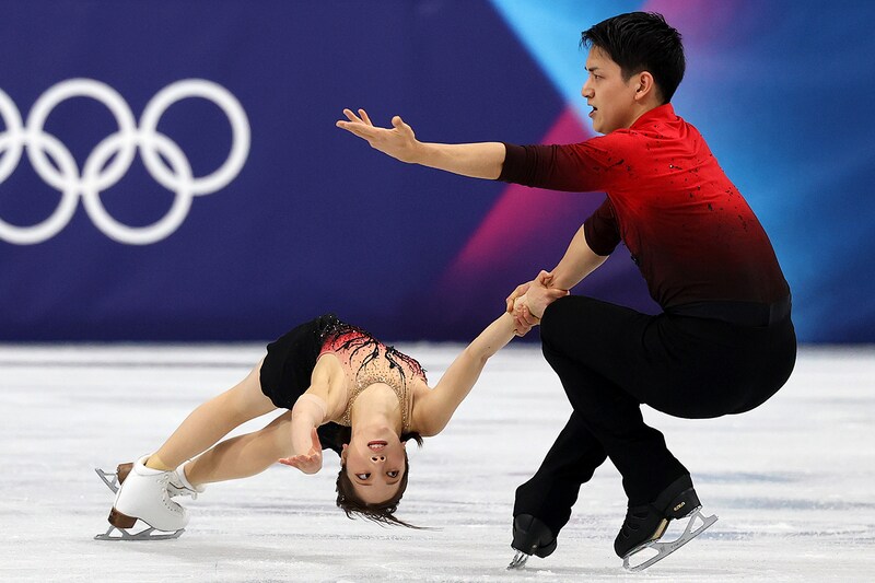 至高の演技で別格の存在感。“りくりゅう”が自己ベスト超82.84点で、ソチ五輪代表の町田樹氏も鳥肌「圧巻の演技」【冬季五輪／フィギュア団体】