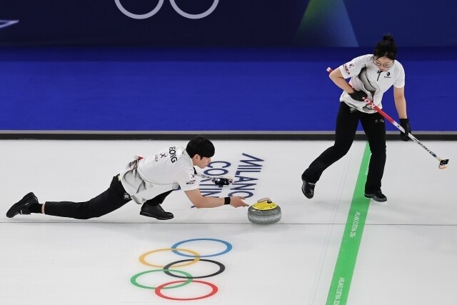 カーリング混合ダブルス韓国代表は開幕４連敗「早期敗退の危機…厳しい世界の壁」母国メディア意気消沈【冬季五輪】