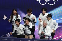 「きゃあああ!!」三浦璃来、世界歴代３位155.55点に絶叫→後ろに転ぶハプニング【冬季五輪】