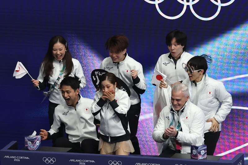 「きゃあああ!!」三浦璃来、世界歴代３位155.55点に絶叫→後ろに転ぶハプニング【冬季五輪】
