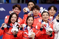 日本列島を感動させたフィギュア日本、NHK解説者が指摘した“唯一のミス”が話題！「さらっと言ったね」「笑いも取れるのかよ」【冬季五輪】