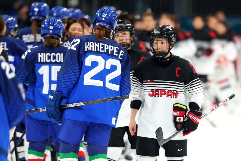 アイスホッケー女子、イタリアに敗れ決勝T進出に黄色信号　浮田留衣、志賀紅音がゴールも１点届かず「最後、惜しかった」ファンは激励「次、勝とう！」【冬季五輪】