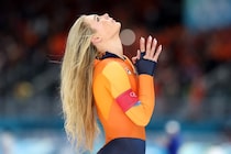 「速すぎだろ…」五輪レコード更新→最終組で再更新　オランダ勢の異次元スピードに日本人衝撃「マスカラが溶けるほどの歓び」高木美帆は銅【冬季五輪】