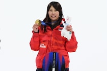 スノボ女子ビッグエアで日本勢初の金！ 村瀬心椛“勝負の大技”にオリンピアン解説者感激「決めた。やった。涙が出てきました」【冬季五輪】