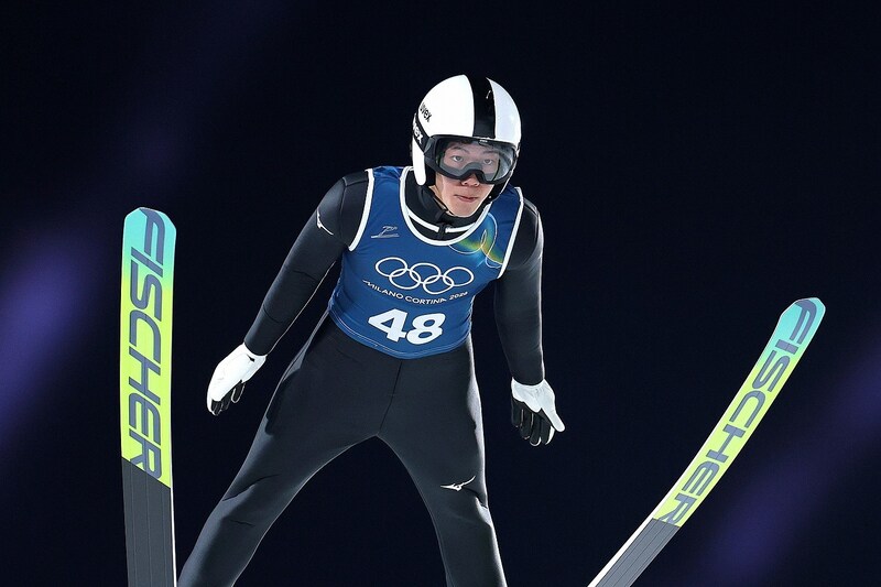 二階堂蓮、銅メダル獲得！　初出場で快挙＆異例の“銅メダリスト２人”誕生も　史上初Ⅴ２目指した小林は８位【スキージャンプ・ノーマルヒル／冬季五輪】