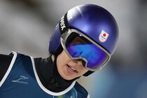 小林陵侑は「こんなもんじゃない」“師匠”葛西紀明、８位に終わった弟子を激励「もっと良いジャンプできます」【ノーマルヒル／冬季五輪】
