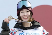 「透明感なんじゃこりゃ」五輪中継に出演した元スノボ女子日本代表の“最新姿”に騒然「可愛い」「GTOを思い出させる」【冬季五輪】