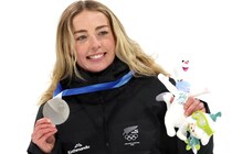 「美人すぎてビビった」スノボ村瀬心椛を祝福した銀メダリストの“美貌と人柄”が話題沸騰！「イチバーン」「天は三物を与えましたね」【冬季五輪】