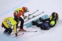 「やばすぎる」「心配」女子ハーフパイプ決勝　韓国選手、着地失敗→しばらく起き上がれず会場騒然「大丈夫？」【冬季五輪】