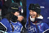 V3逸直後...絶対女王が見せた“リスペクト”にファン感動「失敗しても真っ先に...」「人柄が素晴らしい！」【スノボ女子ハーフパイプ／冬季五輪】