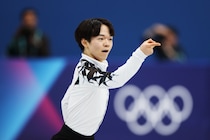 鍵山優真のフリー新衣装に騒然！ “既視感”が続出「宇野くん!?」「五輪と言えばやっぱり青と金やな…」【冬季五輪】