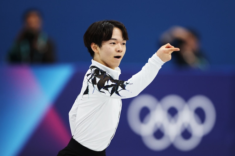 鍵山優真のフリー新衣装に騒然! “既視感”が続出「宇野くん!?」「五輪と言えばやっぱり青と金やな…」【冬季五輪】