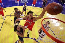 今年のNBAオールスターは盛り上がるか？「エナジーを持って」と語るウェンビーに対し、エドワーズは「（五輪の再現は）ないね」と温度差＜DUNKSHOOT＞