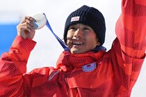 デュアルモーグル銀メダルの堀島行真「しっかり滑り切れなかったのは、すごく悔しい」支えてくれる家族に感謝「警察まで行って取り返してくれたり」【冬季五輪】