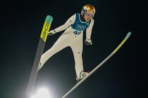 「あとちょっと～…」丸山希、ラージヒル２回目125.0メートル、合計257.0ポイント８位　メダルならず「風の影響が…」【冬季五輪】