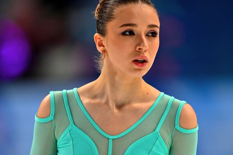 北京五輪の大騒動から丸４年…19歳ワリエワが魅せる“別人級の美貌”が話題！「少女は大人になった」「４年後の五輪が楽しみだ」