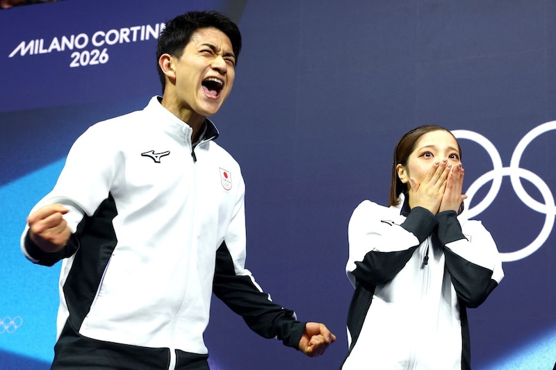 「も～、まじで泣いてばっかり！」大逆転Ｖで日本中を感動させた“りくりゅう”のほっこりシーンが話題！「美しすぎた」「超名場面」「どっちが年上？」【冬季五輪】