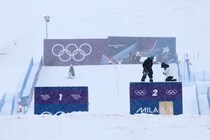 「延期かガックシ」スノボ女子スロープスタイル決勝、17日は“悪天候中止”　相次ぐ日程変更に騒然【冬季五輪】
