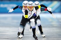 「かっこよかったぁー」銅で３大会連続メダル！ スピスケ女子団体パシュートに称賛「美しい滑り」「最後まで良いレース」【冬季五輪】