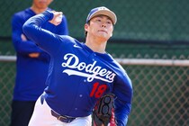 「ヨシー！ヨシー！」とファン熱狂…　山本由伸の“凄まじい人気ぶり”に球団公式が注目「ワールドシリーズMVPに大歓声」