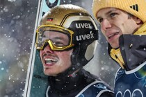 「天気アプリを見てないのか！」“16センチ差”で銅メダルを逃したドイツ、スキージャンプ・スーパーチームの突然の中止の決断に怒り爆発！【冬季五輪】