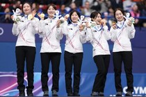 「太極の娘たちの真価は危機でより鮮明に輝いた」韓国、ショートトラック3000ｍリレーの劇的勝利を母国メディア激賞【冬季五輪】