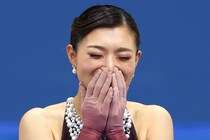 「朝から号泣」坂本花織の“ラスト五輪”での銀メダル獲得に大反響「日本の女王としてのプライド」「決まってたら金いけたから余計...」【冬季五輪】
