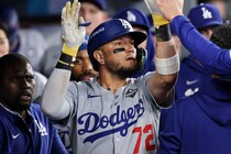 ロハスは「寿司が大好き。握りとか刺身とか…」球団公式SNSで回答「食べに行くときは５万円くらい使っちゃう」