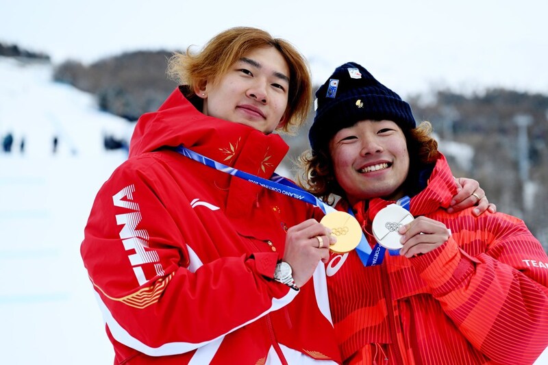 日本勢との友情シーンが話題となった中国選手「僕らは競争相手だけど…」「全ての選手にリスペクトを感じている」【冬季五輪】