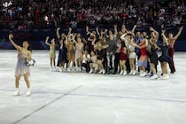 「冷たい視線と形式的な握手」が当たり前だった世界が変貌… 冬季五輪フィギュアのライバルたちの新たな関係性に米メディアが注目