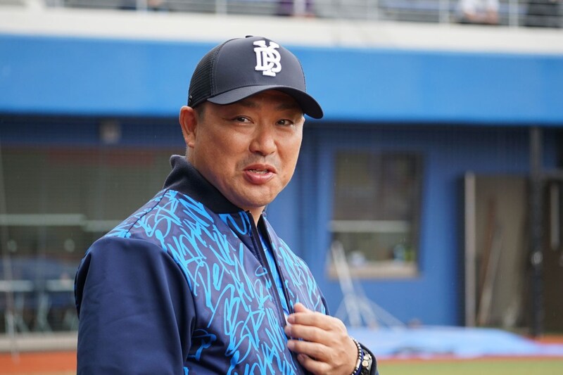 【DeNA】「1月31日はワクワクして眠れなかった」――“男・村田”が初々しく語った二軍監督への情熱「追浜で勝ってヒーロー。そこじゃないんです」