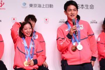 「え？ ビジネスじゃないの？」日本代表選手団、公開された“帰国便機内”に驚きの声続々！「エコノミーですか」「24個もメダル取って…」【冬季五輪】