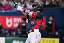 侍ジャパンが阪神に５対４勝利！ 初回の鈴木誠也の特大弾から得点を重ね、日本代表の投手陣は零封【WBC】
