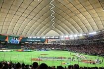 「WBCなのになぜ笑」東京ドームに突如流れた“名曲”に一部界隈が騒然「ヤバいわ」「オーストラリアやから流したのかな？」
