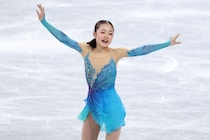 日本の深夜２時、17歳のフィギュア日本女子が世界ジュニア４連覇の偉業！キスクラでは大粒の涙