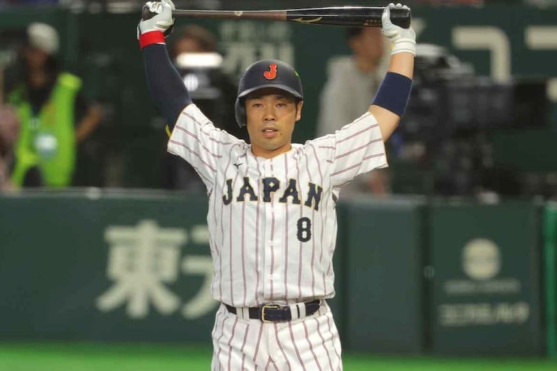 「涙目に見えた」“球界最強打者” 近藤健介が代打交代「初めて見たかも」ネット騒然「大会前は想像しなかった」今大会12打数無安打【WBC】