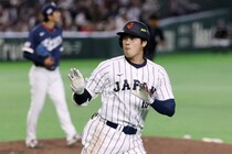 「人間性も超一流なのか！」大谷翔平が魅せた“グラウンド内外の振る舞い”に韓国メディアが脱帽！「歓喜する仲間を制した」【WBC】