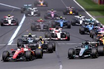 「これはレースではない。フォーミュラEだ」新時代のF1にドライバーから批判集中「大きな事故が起きる」「楽しくない」　一方で「とても気に入った」の声も