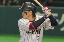 「２枚目どういう写真？」チェコ戦初安打の小園海斗、謎の捕手マスク姿にファン反応「キャッチャー、あれ？」【WBC】