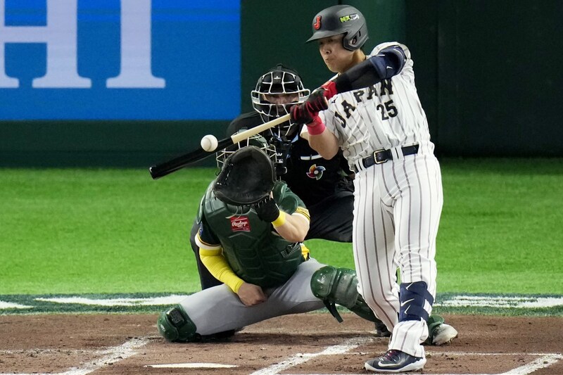 ベネズエラ紙も驚嘆！ 「今はちょっと眠いですね」岡本和真、時差ボケでも打撃練習で豪快弾連発【WBC】