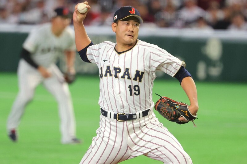 菅野智之が米マイアミから投稿した“岡本和真いじりの激写”にふたたび脚光！「愛が止まりませんねー」「感情が『無』なのがウケる」【WBC】