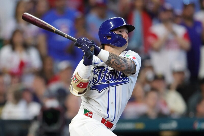WBCでハプニング！ 準々決勝イタリアvsプエルトリコで観客が満塁ホームラン性の打球に手を伸ばしてキャッチ→二塁打に　球場は一部ブーイング