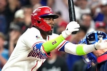 「ひどい判定だ」WBC事実上の決勝戦で“疑惑のジャッジ”...世界中から疑問と不満が噴出「こんな勝ち方は嫌だ」「野球における大きな汚点だ」