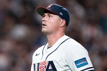 土砂降りの中、車でマイアミへ...CY賞左腕が米国代表への再合流にコメント「彼らとダグアウトで過ごせる機会を逃すわけにはいかない」【WBC】